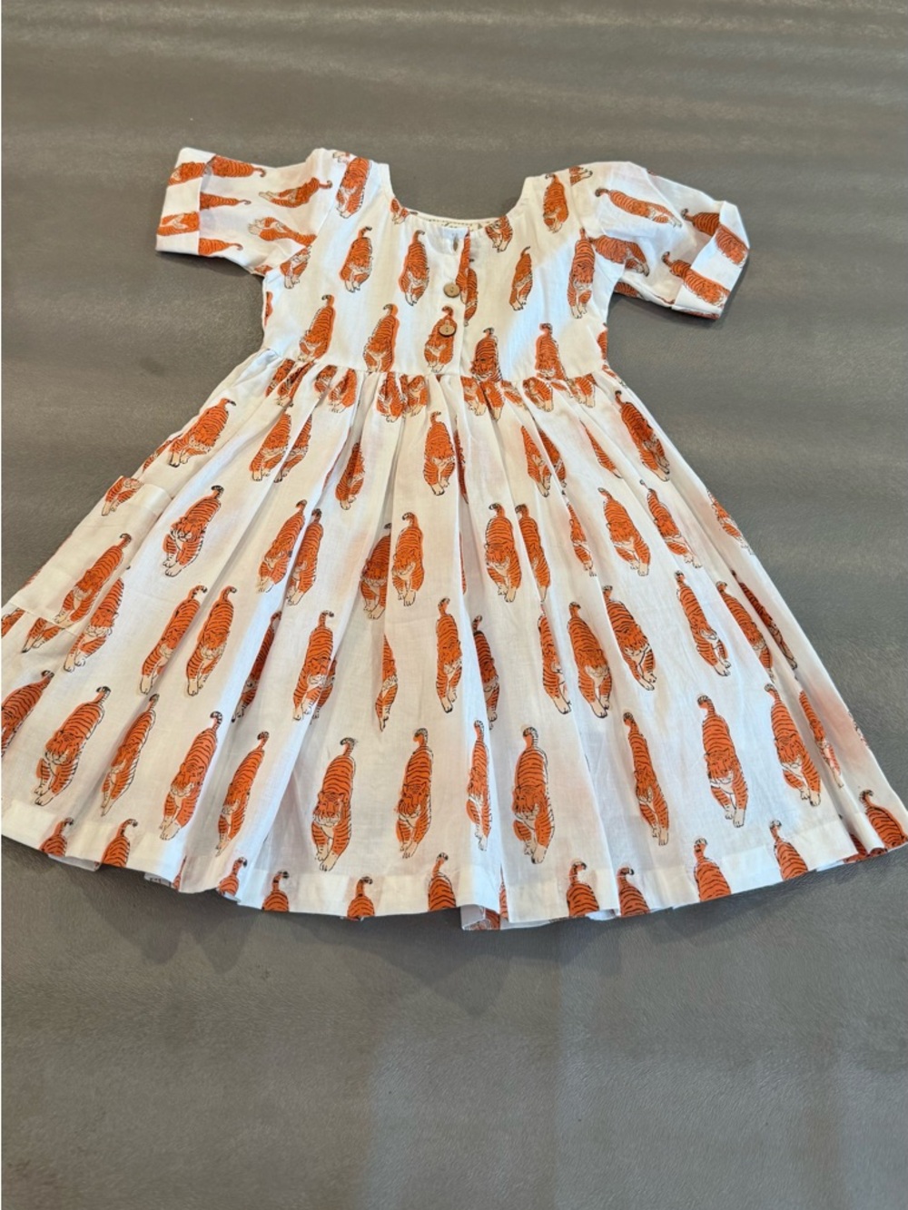 Eight Thousand Miles White Cotton Dress with Orange Tiger Print. Size 3